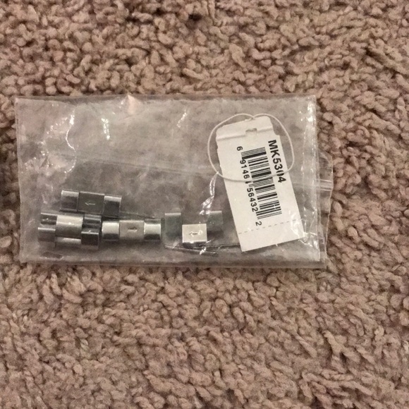 Silver Mother of Pearl Michael Kors Watch - Picture 3 of 3